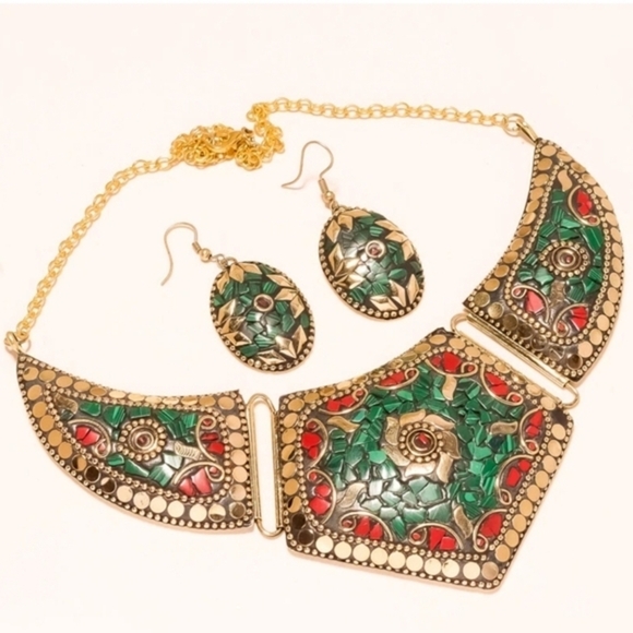 MALACHITE & RED CORAL GEMSTONE GOLD PLATED TIBETAN NECKLACE & EARRING SET 16-17" - Picture 1 of 10